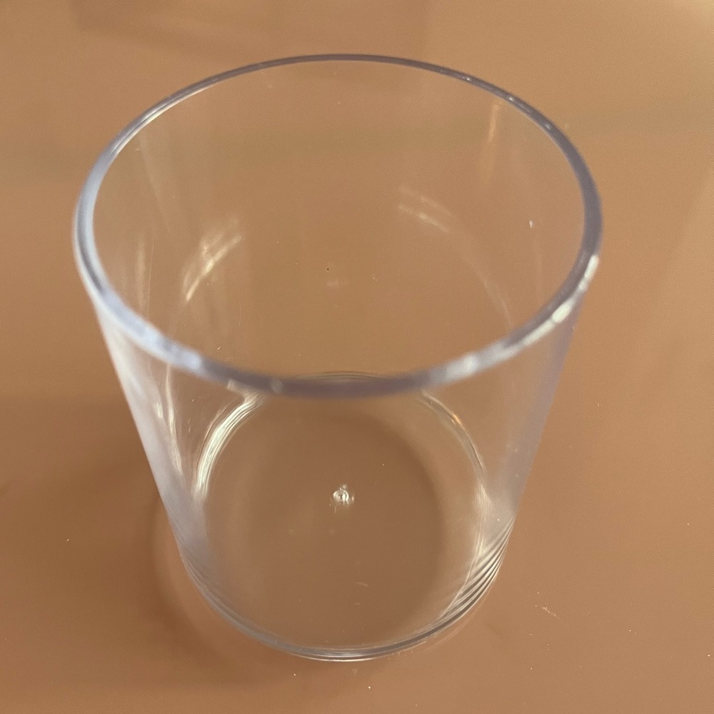 ✨ Clear Plastic Storage Jar with Bamboo Lid ✨ - Picture 4 of 8